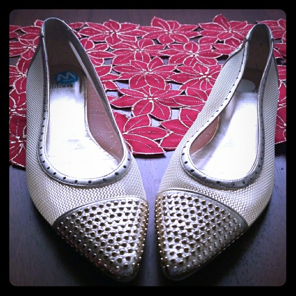 Women's Flats - Stuart Weitzman - 10 - Wide - Gold